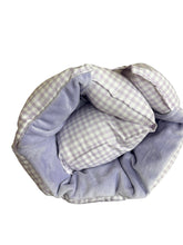 Load image into Gallery viewer, Lavender &amp;white napmat
